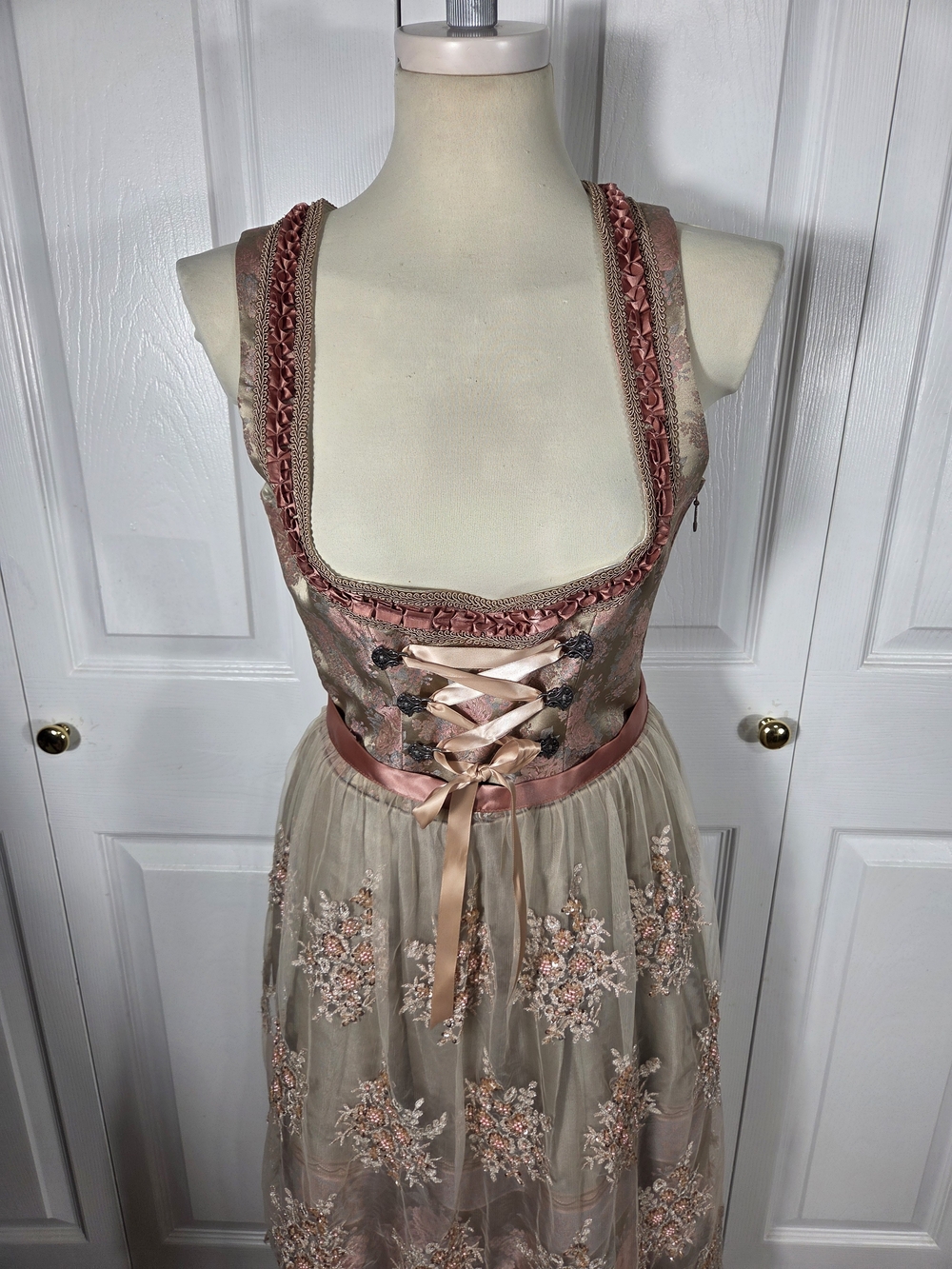 Edelnice Rose Gold Embroidered Lace Dirndl Dress EU 38